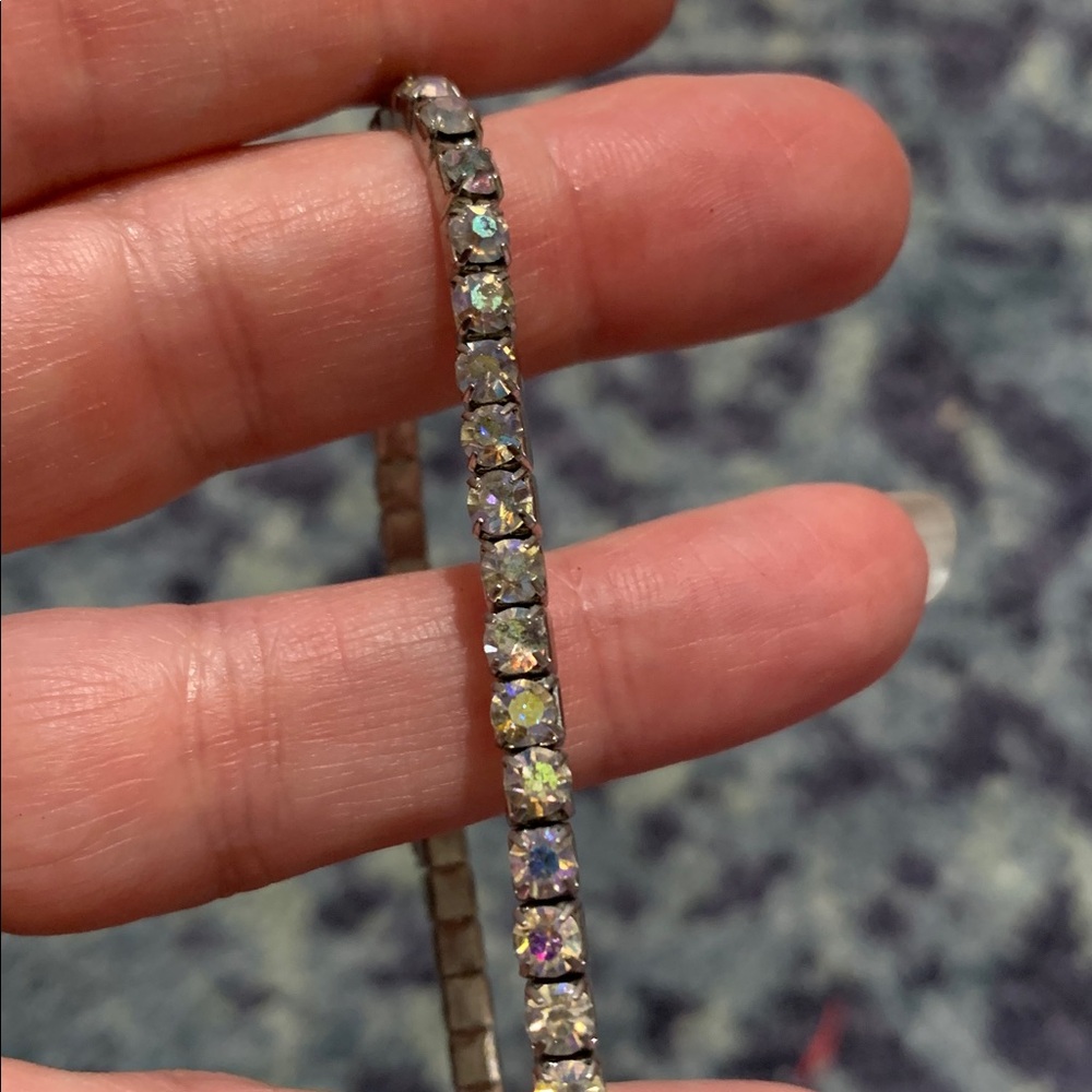 Vintage look aurora borealis stretchy bracelet in good structural condition